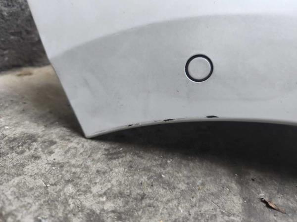 PARE CHOC ARRIERE VW - Vue 4